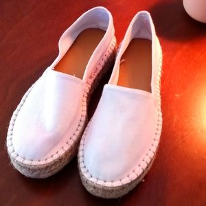 Splendid canvas pale tie die shoe